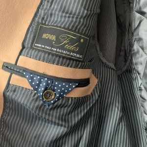 NEW Men’s Banana Republic Italian Wool Coat